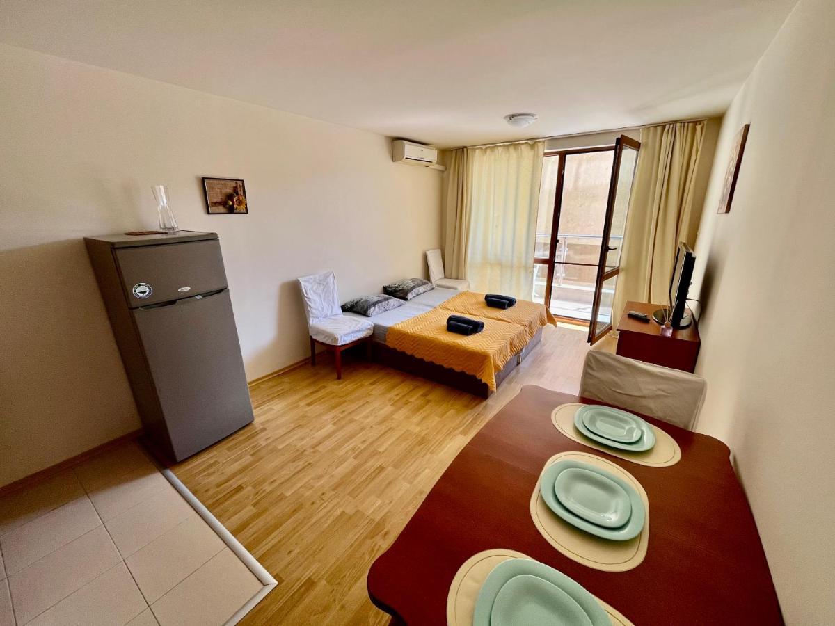 Alexandr Apartments Vigo Misivri Dış mekan fotoğraf