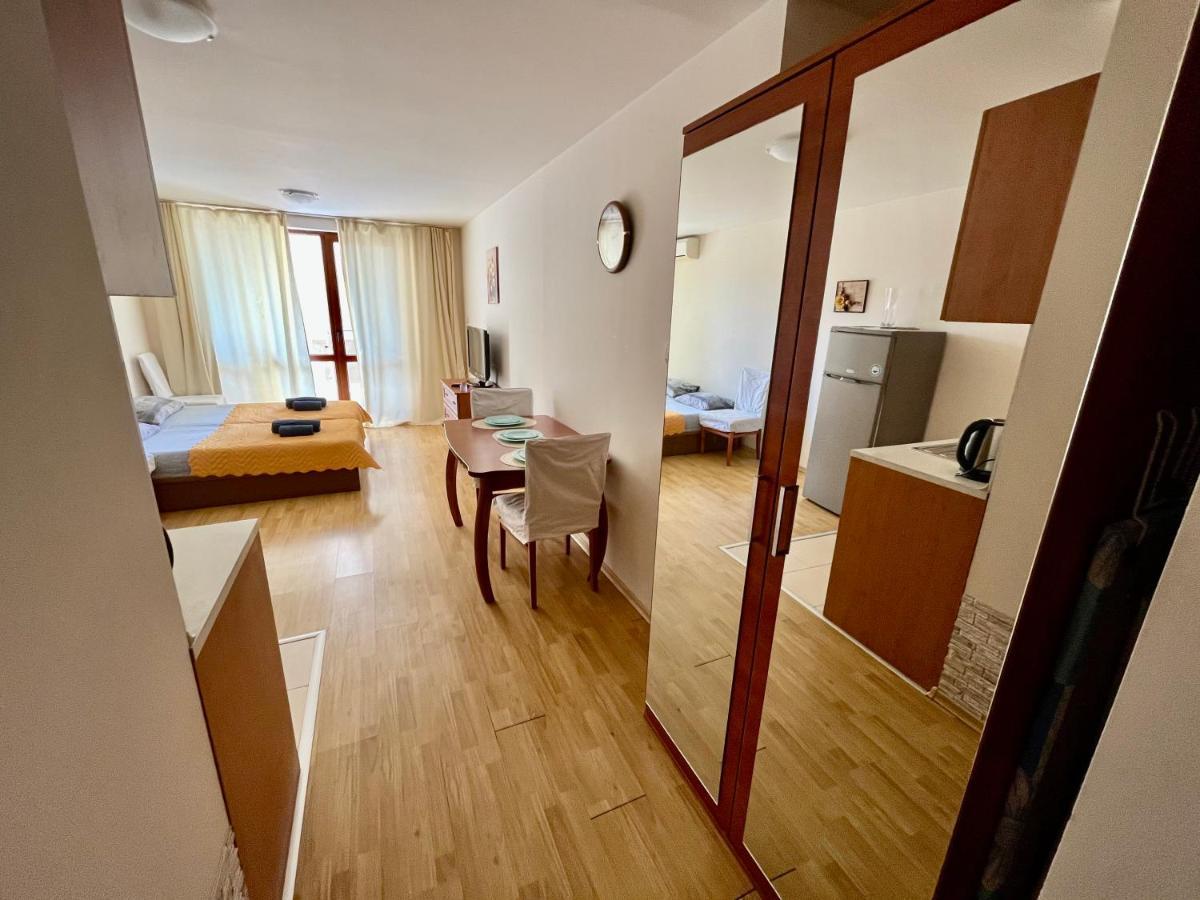 Alexandr Apartments Vigo Misivri Dış mekan fotoğraf